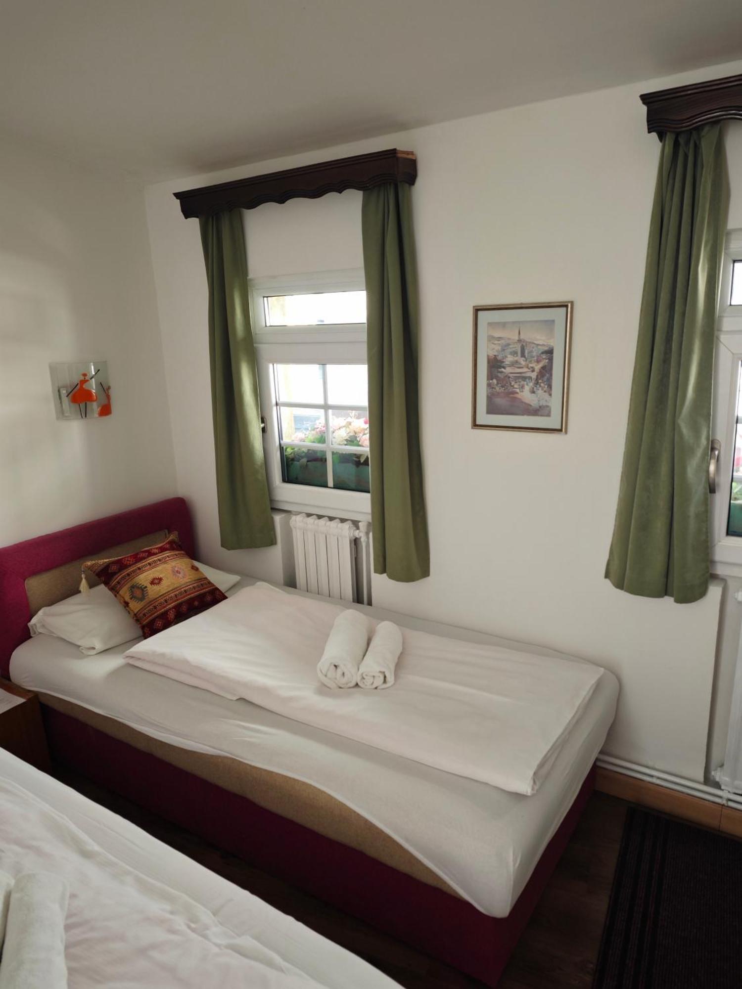Guesthouse Yildiz Sarajevo Extérieur photo